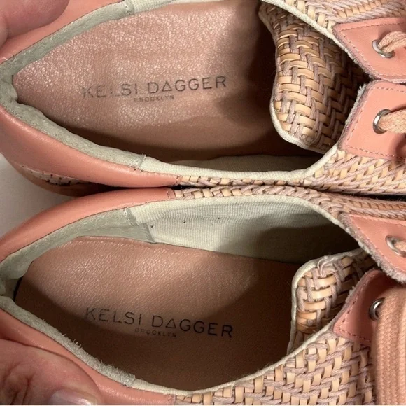 Stylish Pink Woven Women's Sneakers - Picture 13 of 16